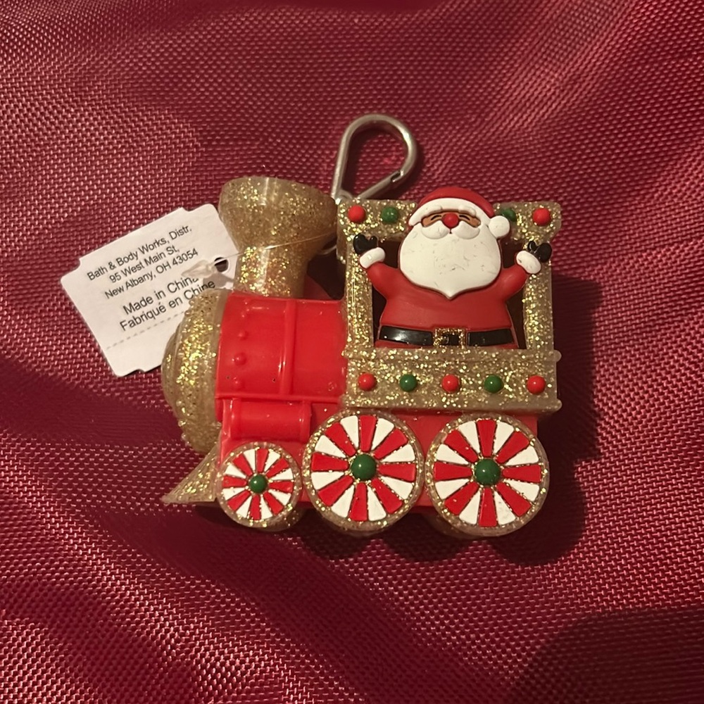 Bath and body Works Christmas anti bac keychain holder
